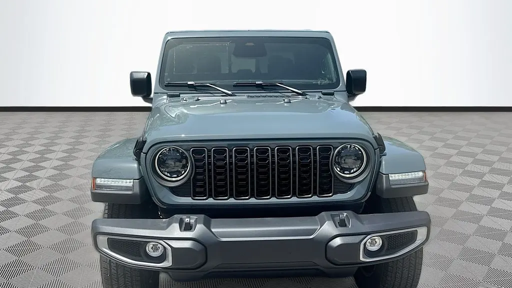 2026 Jeep Gladiator Sahara