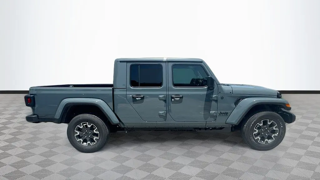 2026 Jeep Gladiator Sahara