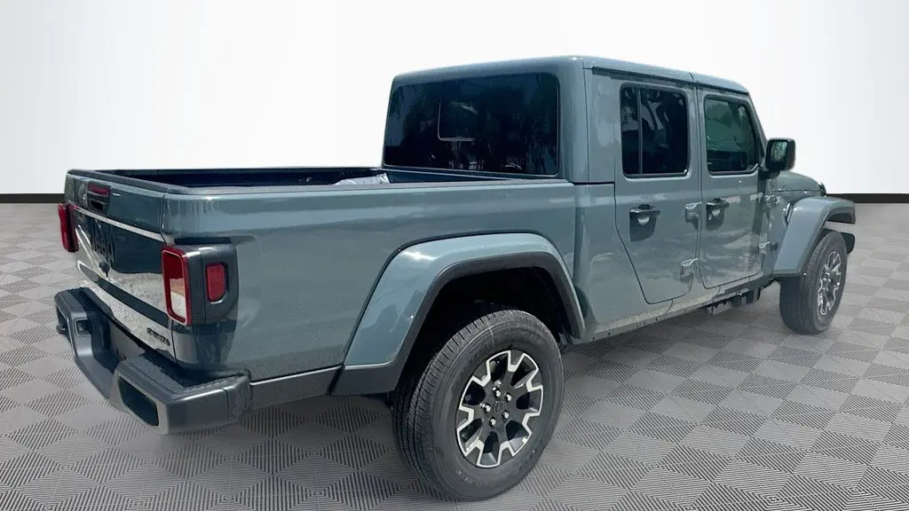 2026 Jeep Gladiator Sahara