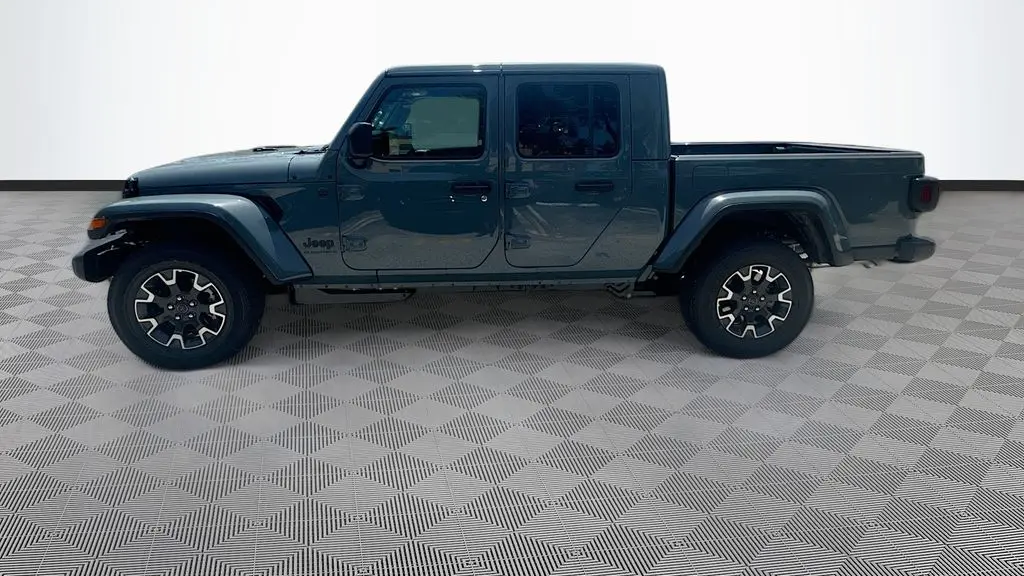 2026 Jeep Gladiator Sahara