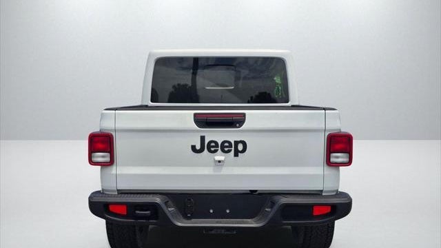 2025 Jeep Gladiator NightHawk