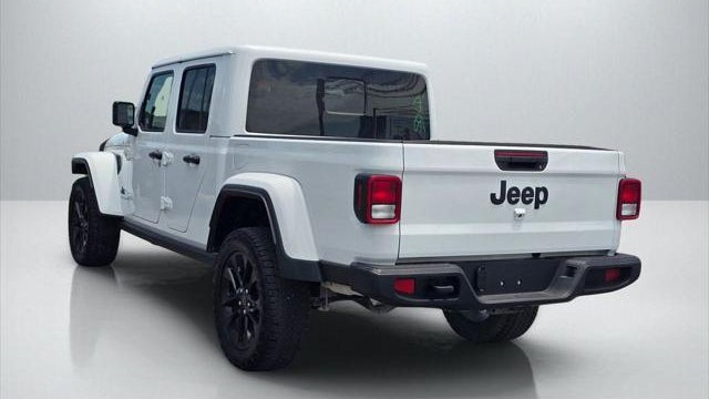 2025 Jeep Gladiator NightHawk
