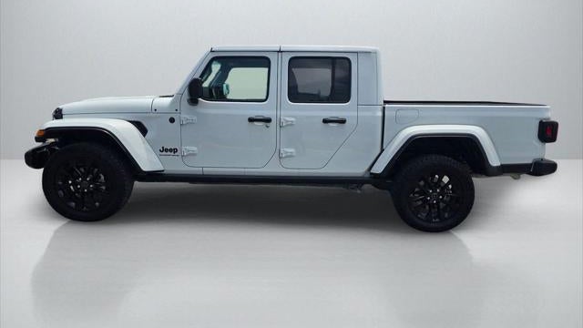 2025 Jeep Gladiator NightHawk