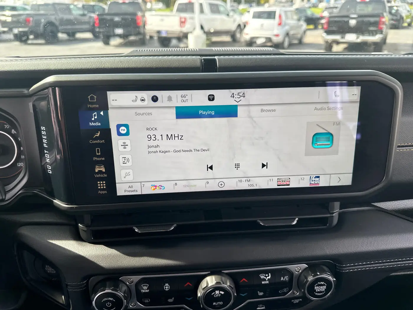 2025 Jeep Gladiator - $39,900