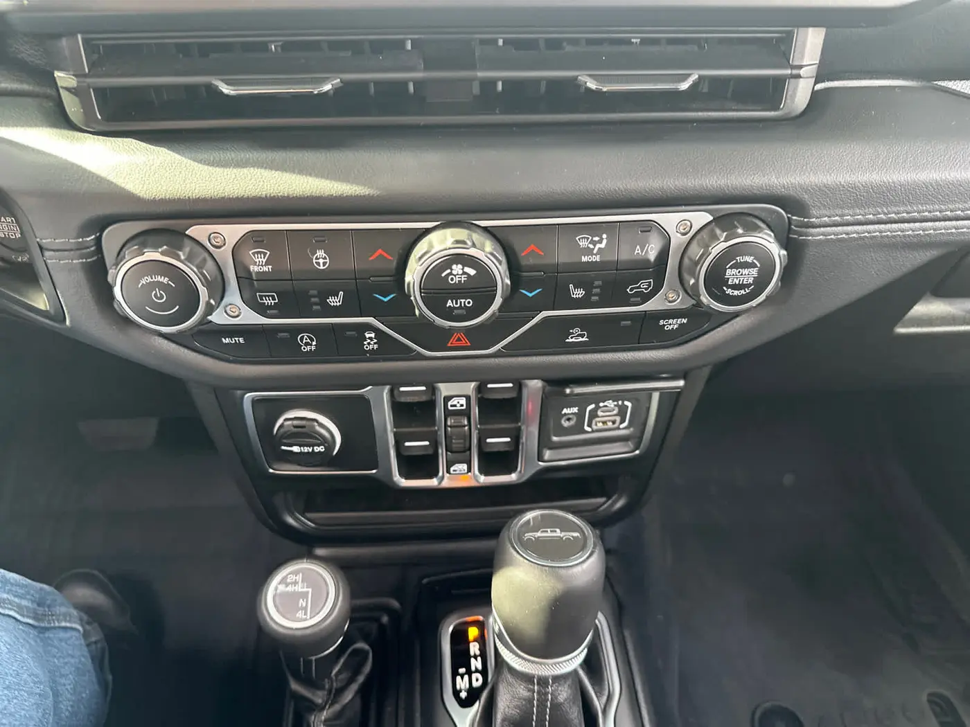 2025 Jeep Gladiator - $39,900