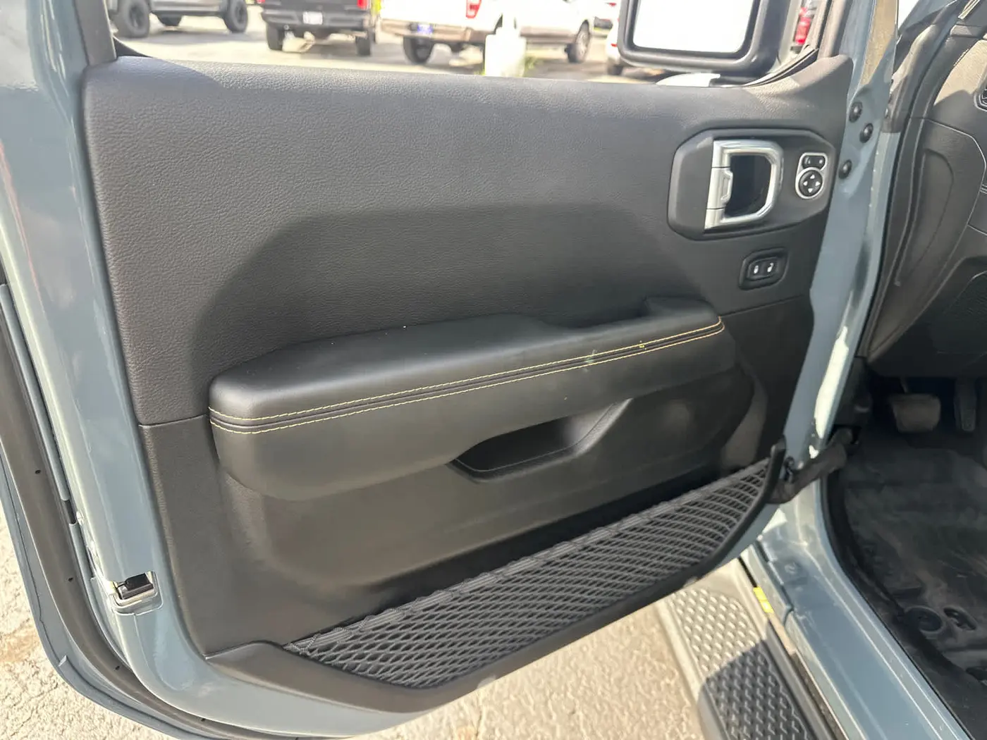 2025 Jeep Gladiator - $39,900