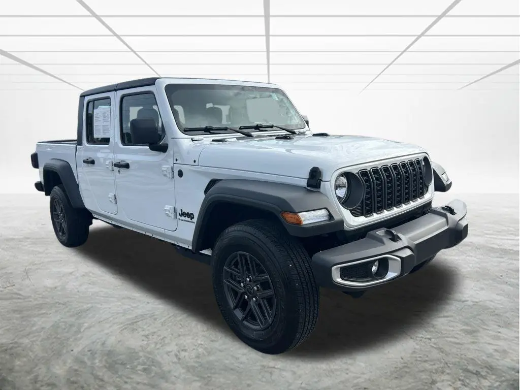 2026 Jeep Gladiator - $36,224