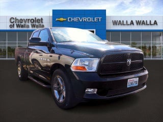 2012 Ram 1500 with Black Clearcoat Exterior