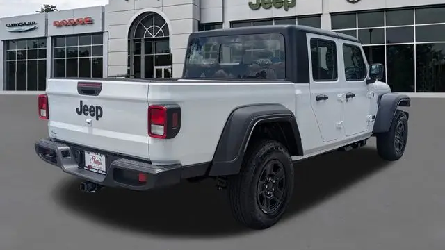 2026 Jeep Gladiator Sport