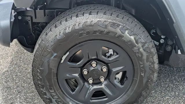 2026 Jeep Gladiator Sport