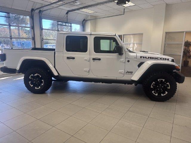2025 Jeep Gladiator - $41,900
