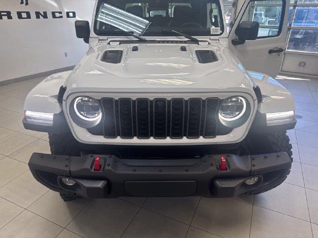 2025 Jeep Gladiator - $41,900