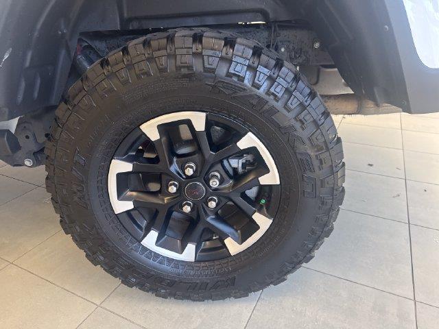 2025 Jeep Gladiator - $41,900