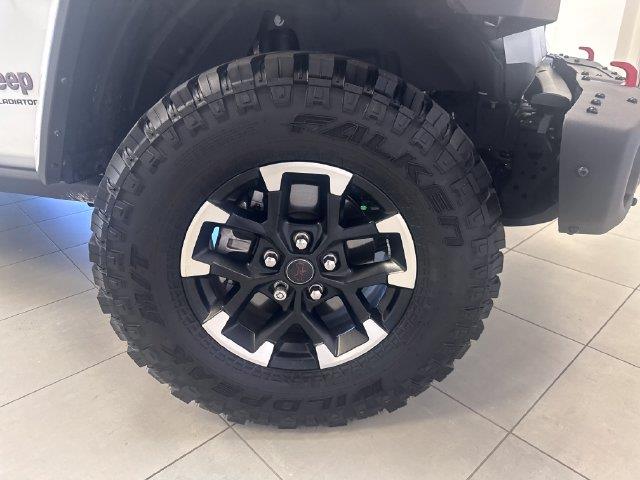 2025 Jeep Gladiator - $41,900