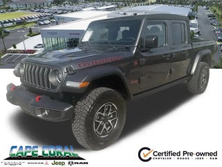 2025 Jeep Gladiator with Granite Crystal Metallic Clearcoat Exterior