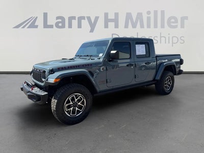 Photo of a 2025 Jeep Gladiator 4X4 Rubicon 4DR Crew Cab 5.0 FT. SB for sale