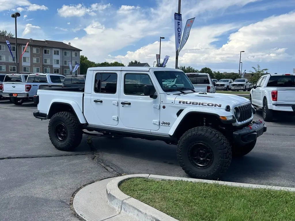 2026 Jeep Gladiator - $53,500