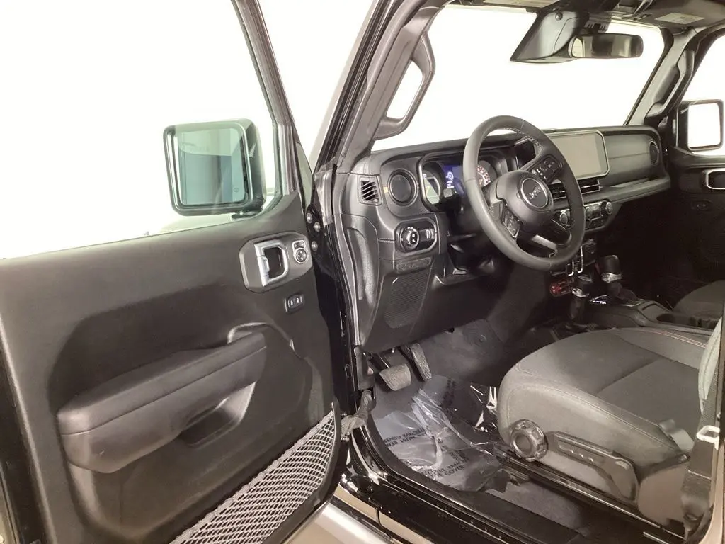 2026 Jeep Gladiator - $43,032