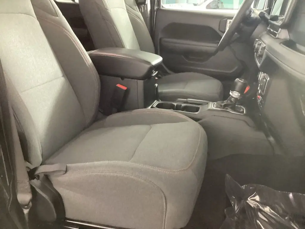 2026 Jeep Gladiator - $43,032