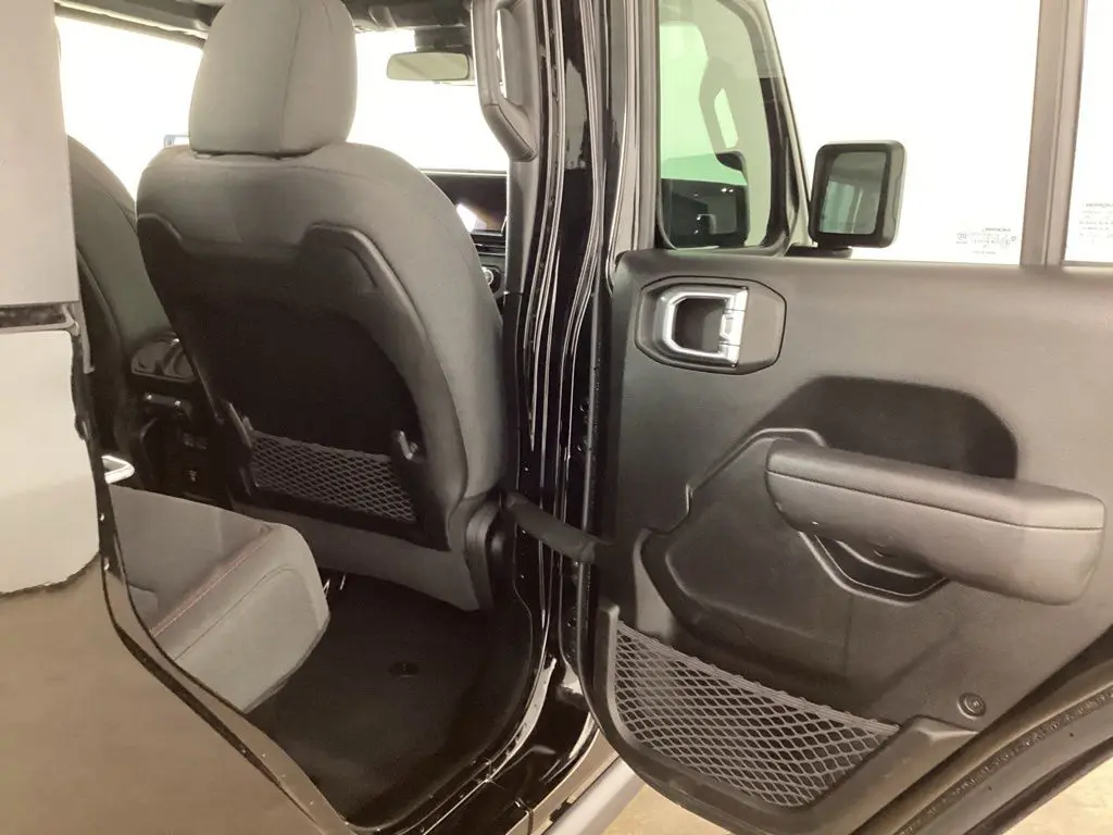 2026 Jeep Gladiator - $43,032