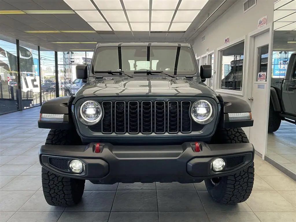 2026 Jeep Gladiator - $38,995