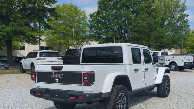 2026 Jeep Gladiator Shadow Ops