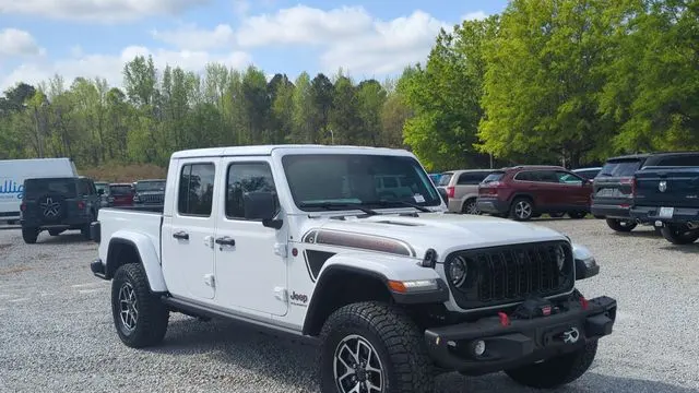2026 Jeep Gladiator Shadow Ops