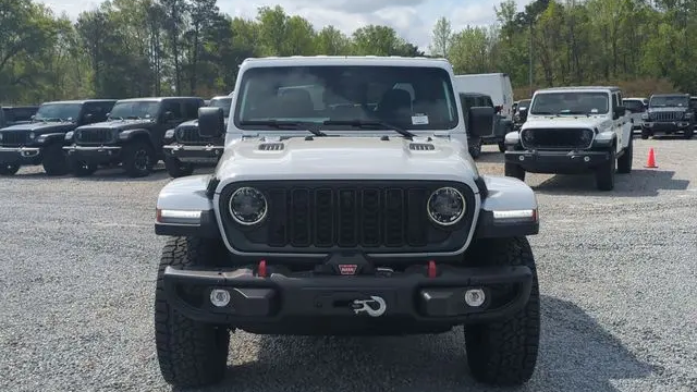 2026 Jeep Gladiator Shadow Ops