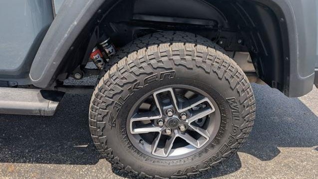 2025 Jeep Gladiator Mojave X