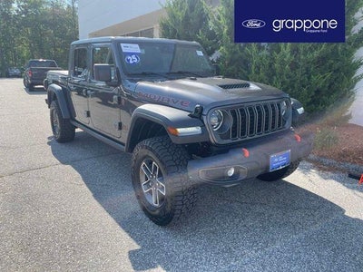 Photo of a 2025 Jeep Gladiator 4X4 Mojave 4DR Crew Cab 5.0 FT. SB for sale