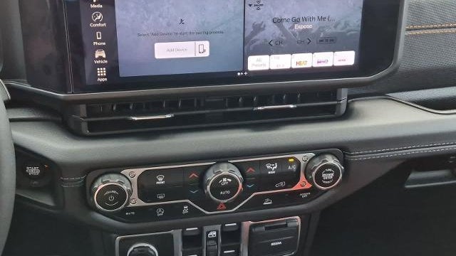 2025 Jeep Gladiator Mojave