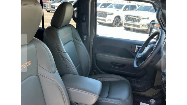 2025 Jeep Gladiator Mojave