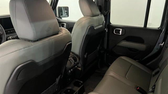 2025 Jeep Gladiator Mojave X