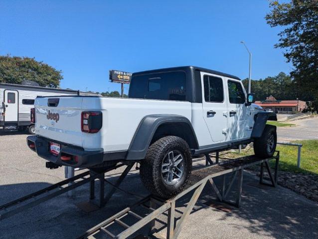 2026 Jeep Gladiator - $43,989