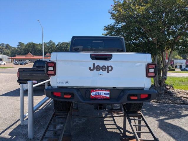 2026 Jeep Gladiator - $43,989