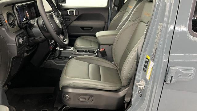 2025 Jeep Gladiator Mojave X