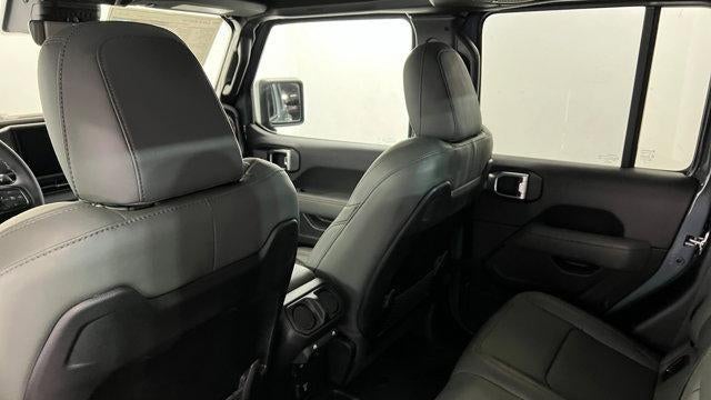 2025 Jeep Gladiator Mojave X