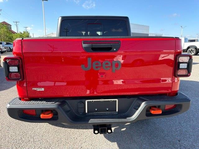 2026 Jeep Gladiator - $39,425