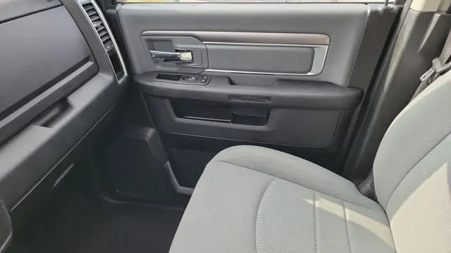 2024 Ram 1500 Classic SLT