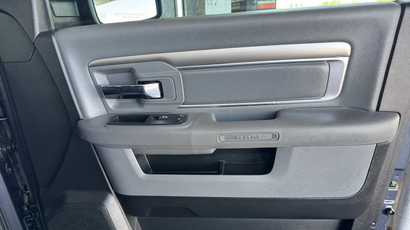 2020 Ram 1500 Classic SLT