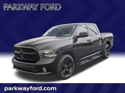 2015 RAM 1500 4X2 Express 4DR Crew Cab 5.5 FT. SB Pickup