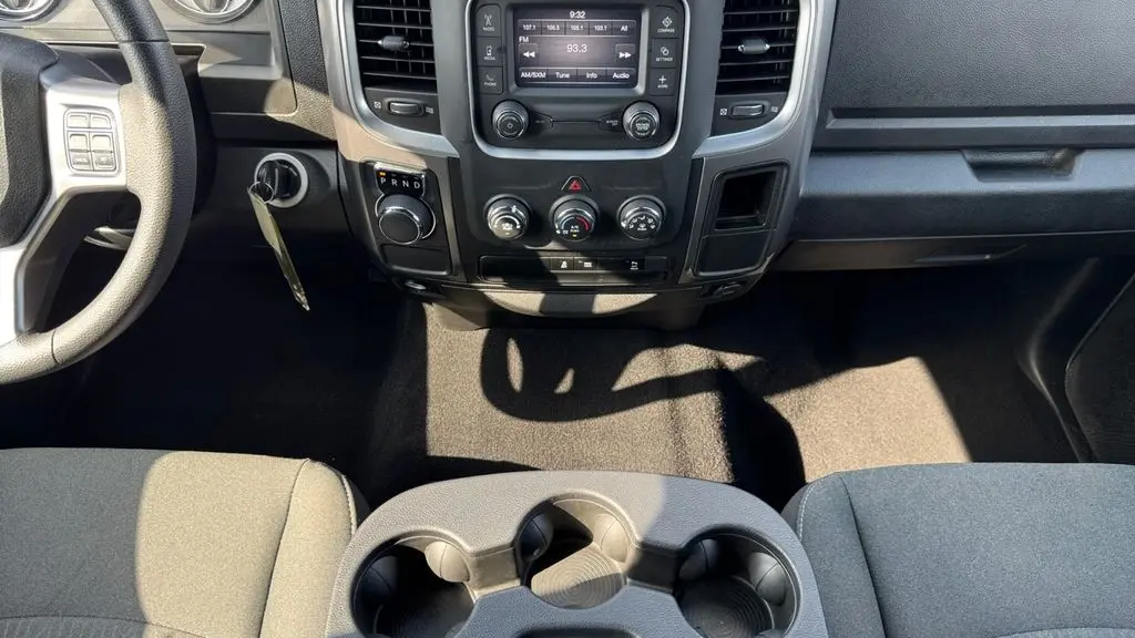2024 Ram 1500 Classic SLT