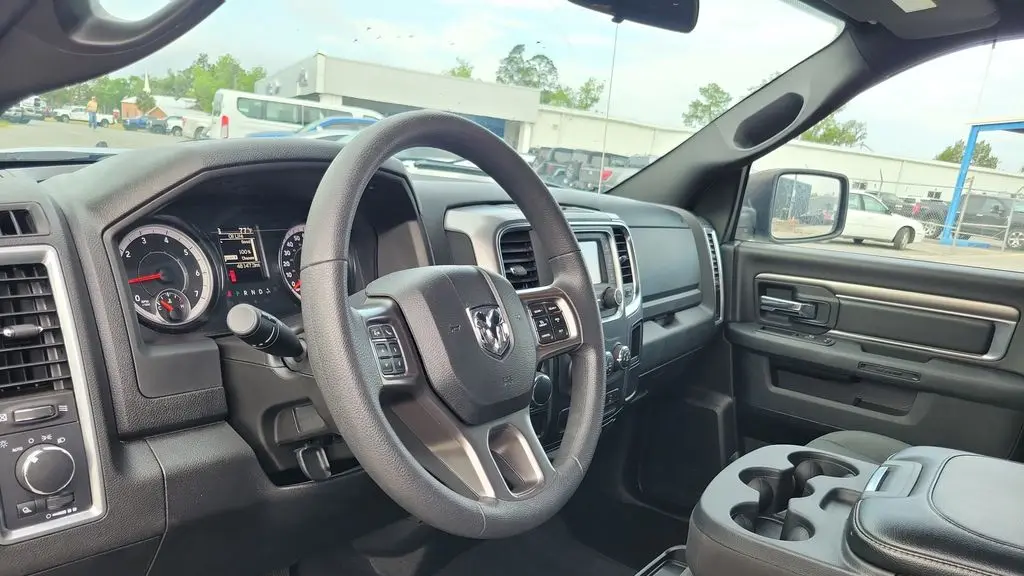2024 Ram 1500 Classic SLT