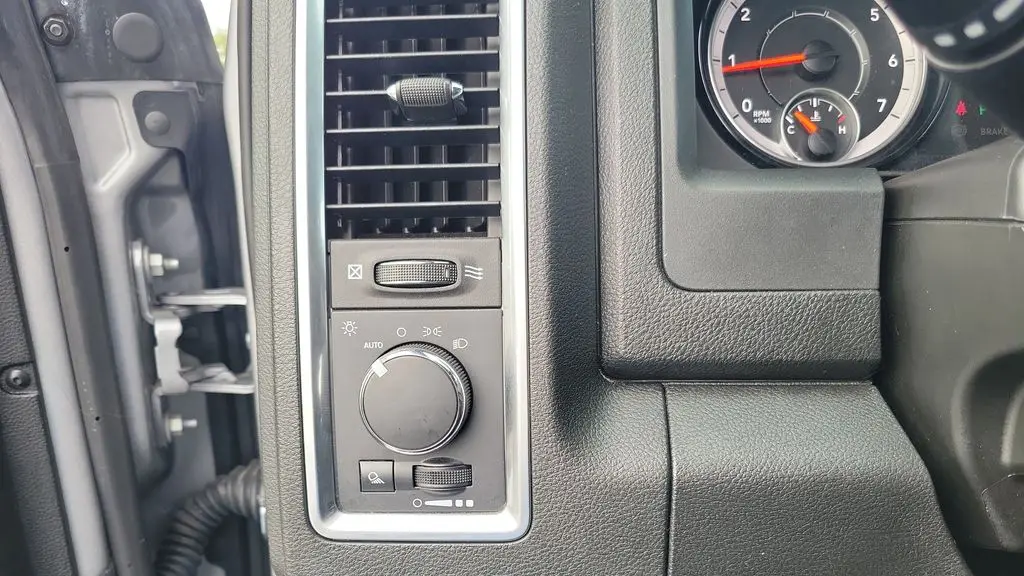 2024 Ram 1500 Classic SLT