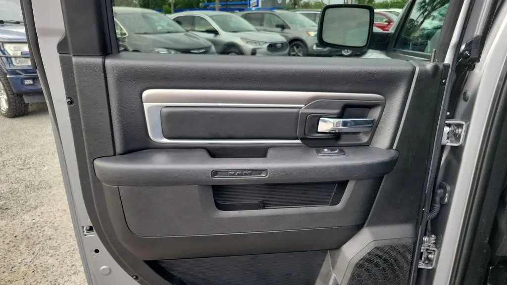 2024 Ram 1500 Classic SLT