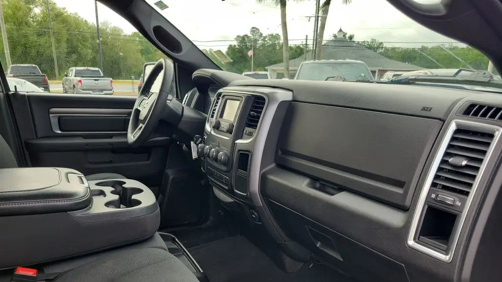 2024 Ram 1500 Classic SLT