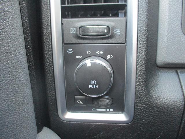 2015 Ram 1500 - $18,994