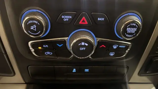2013 Ram 1500 SLT