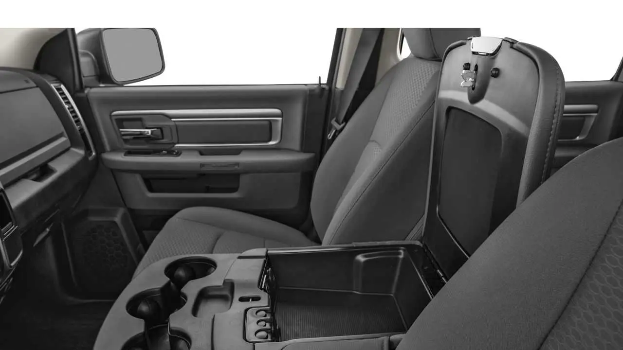 2023 Ram 1500 Classic SLT