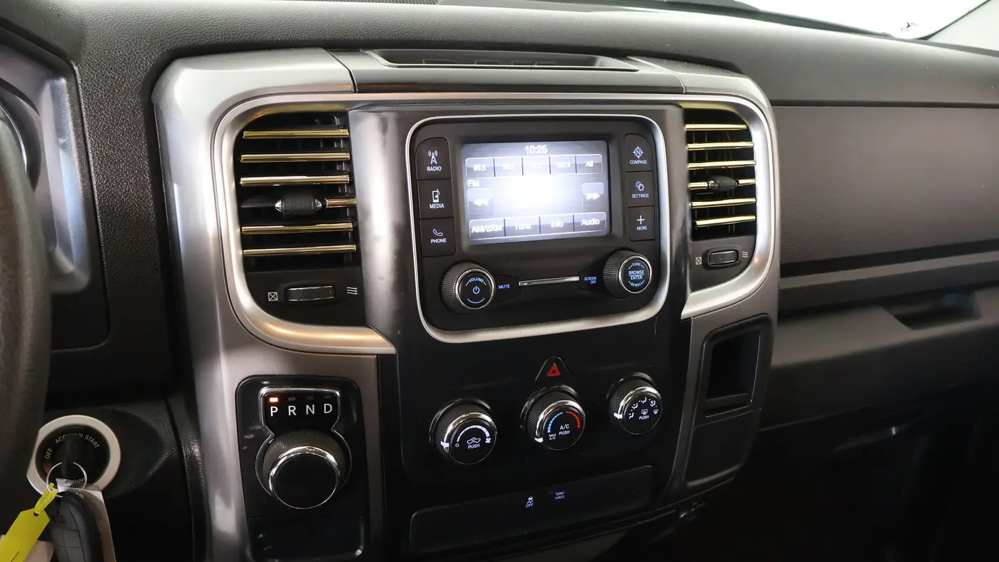 2021 Ram 1500 Classic SLT